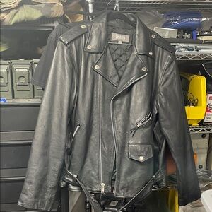 Wilsons leather jacket. Size XXL in great shape